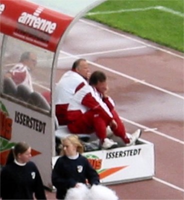 Conny Weise in heimischen Gefilden auf der Gästebank.
Schlüsselwörter: Konrad Conny Weise