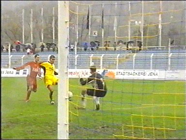  ... Maul lupft überlegen zum 3:0 ins Tor.
Schlüsselwörter: Maul