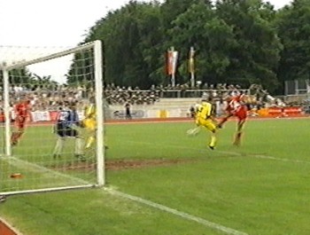  0:1 in der 99. Minute.
Schlüsselwörter: Erfurt