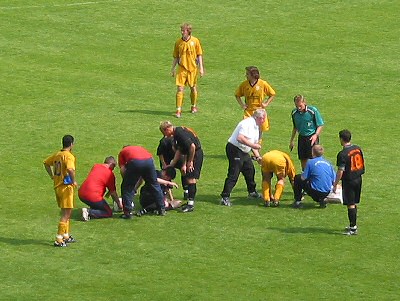  ... das Betreuerteam mit den Problemchen der Ballkünstler.
