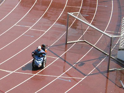  Heute blieb Sven mal neben dem Spielfeld, lag es am Wetter? ;-)
