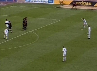  Freistoß Hähnge ...
Schlüsselwörter: Hähnge