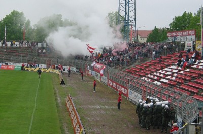 Weißer Rauch über dem Halle-Block.
