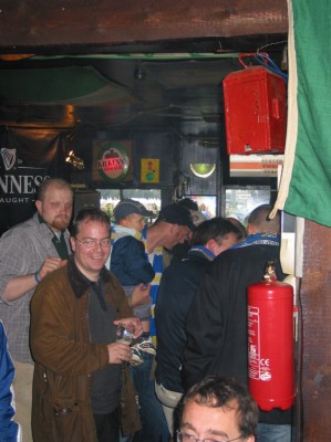 ... die St. Pauli Fans erwiesen sich als faire Verlierer und Gastgeber.
