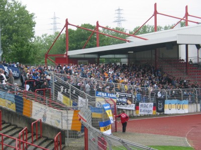 Etwa 1000 FCC-Fans waren zum Feiern nach Oberhausen gereist.
