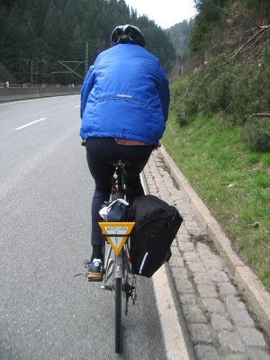 Absteigen verboten - doppeldeutiges Motto der Tour
