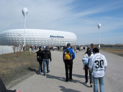 So, durch die Wüste in die Arena
