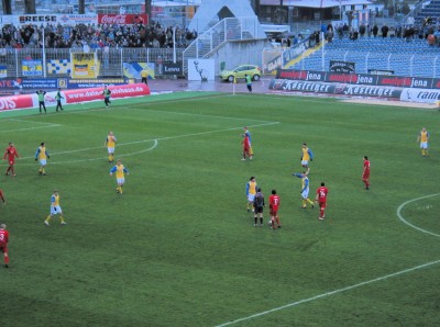 Sandhausen bewegte sich daraufhin auch mal in die Jenaer Hälfte
