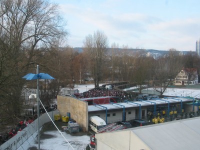 Und nun schnell mit ihnen wieder aus der Stadt heraus
