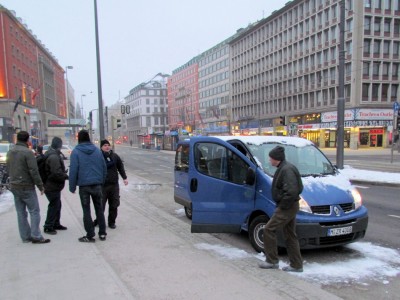 Gleis 26 sammelt sich am Stammplatz
