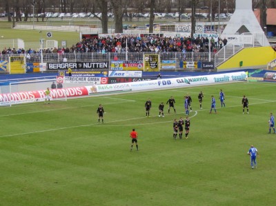 Freistoßchance für Orlando
