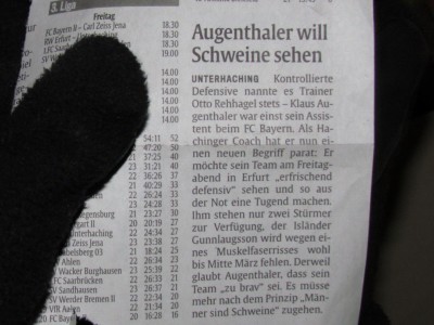 Das Nebenspiel-Highlight lieferte eine Münchner Tageszeitung. Auge wird genügend vorgefunden haben ...
