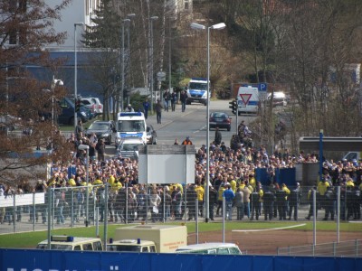 Großer Andrang - Anpfiff 10 Minuten verschoben
