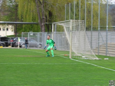 Der Ball von Mergel landet gleich zum 2:0 im Netz
