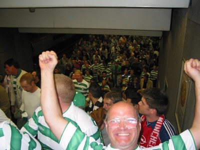  U-Bahn-Station Olympiapark.
Schlüsselwörter: Bayern München Celtic Glasgow  U-Bahn-Station Olympiapark