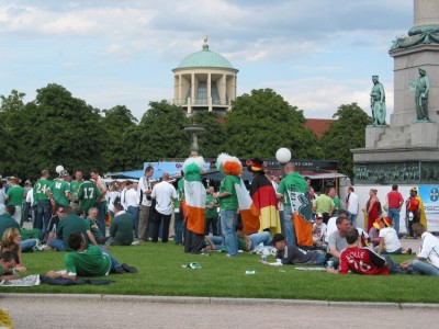 Der Stuttgarter Schlossplatz war fest in Irischer Hand.
